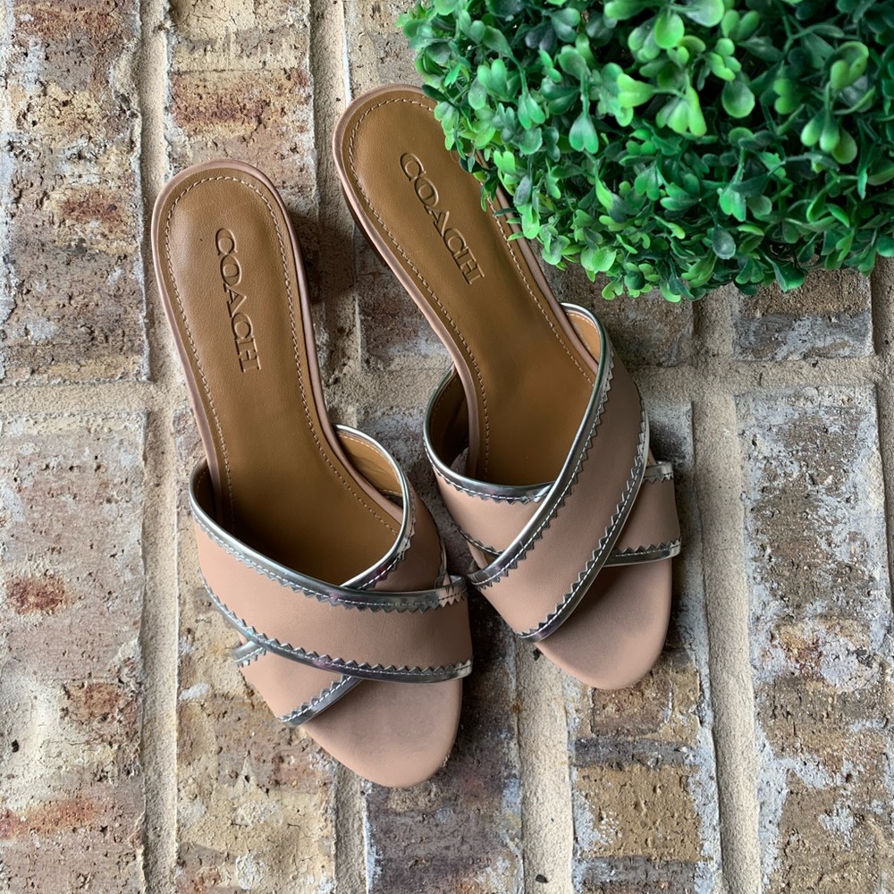 COACH leather BEECHWOOD slide sandals 9.5
